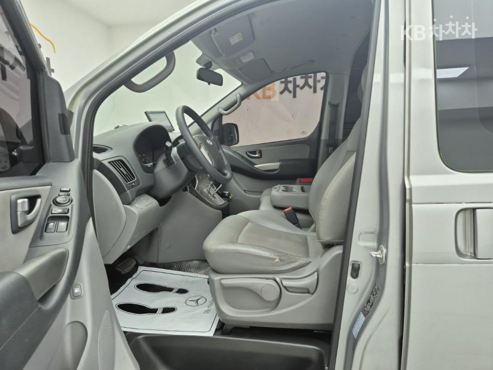 Hyundai Starex — miniaturë 11
