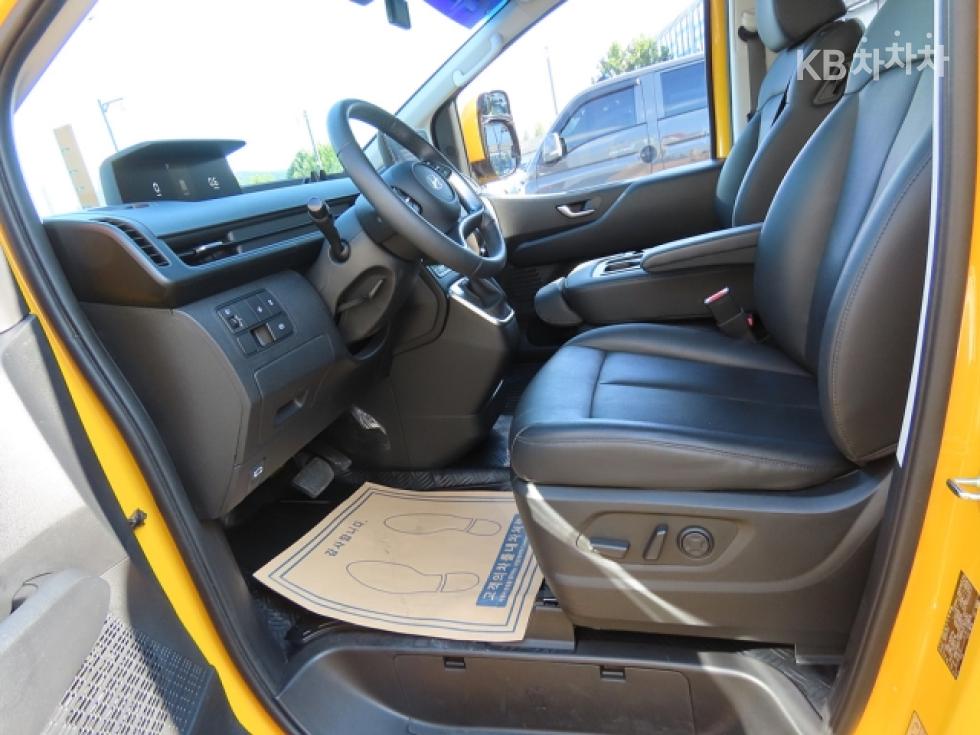Hyundai Staria — miniaturë 7