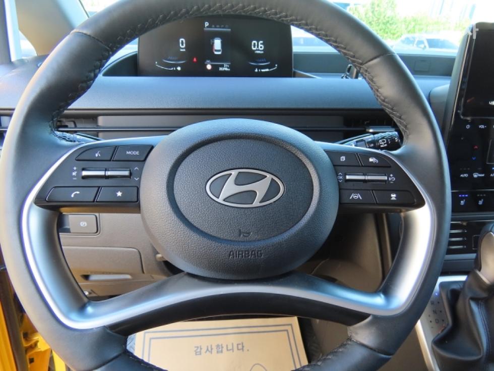 Hyundai Staria — miniaturë 14