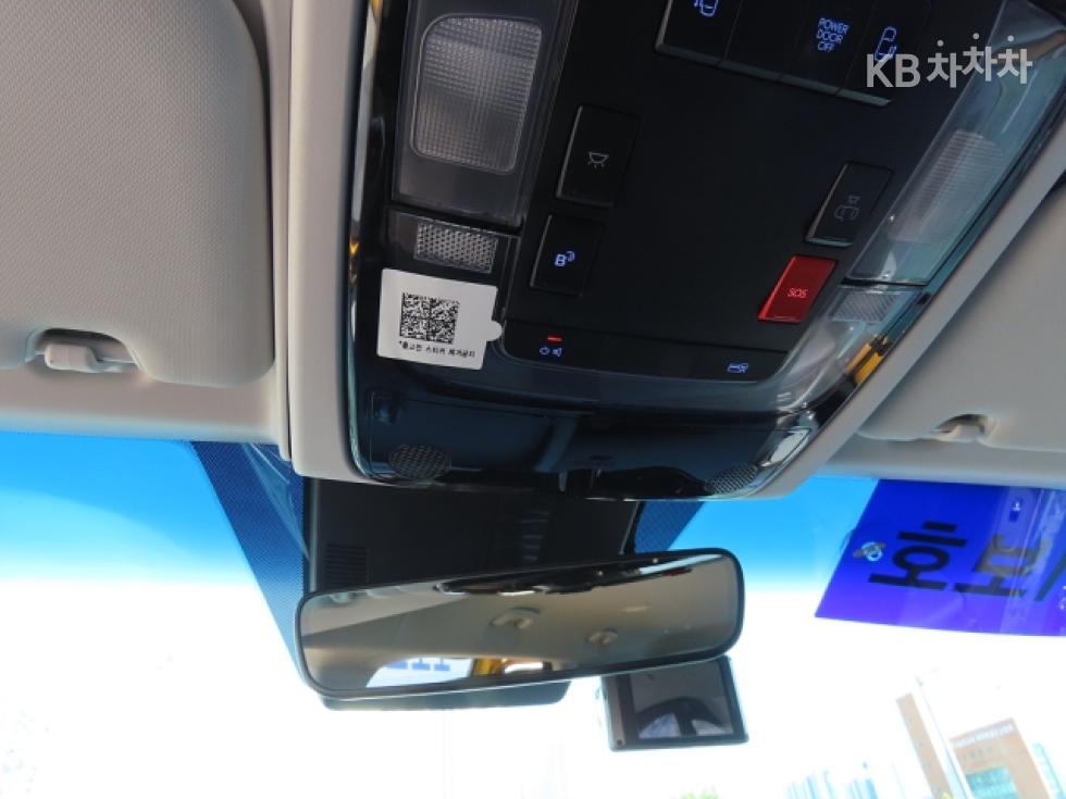 Hyundai Staria — miniaturë 18