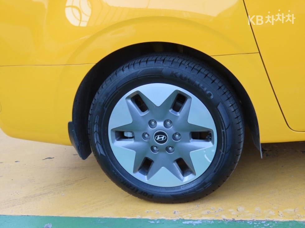 Hyundai Staria — miniaturë 20