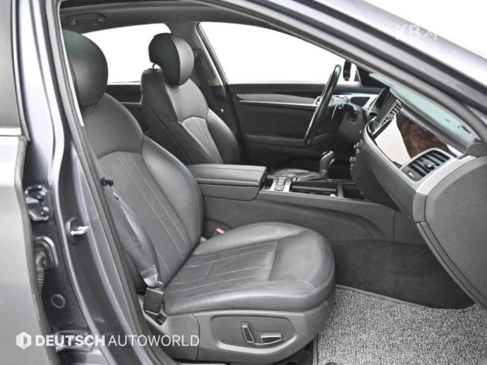 Hyundai Genesis — miniaturë 10