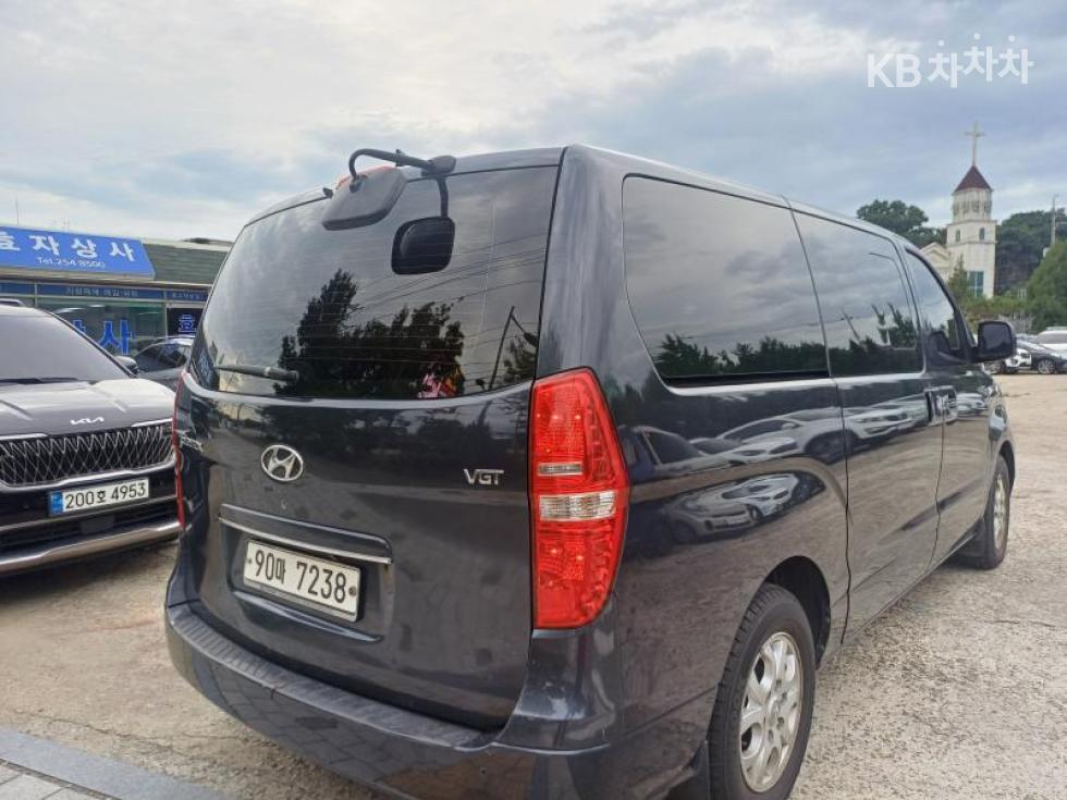 Hyundai Starex — miniaturë 5