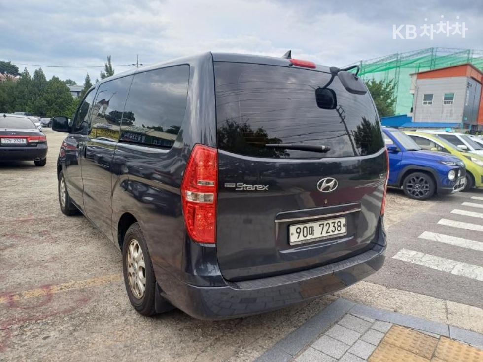 Hyundai Starex — miniaturë 6