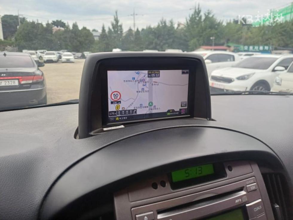 Hyundai Starex — miniaturë 13