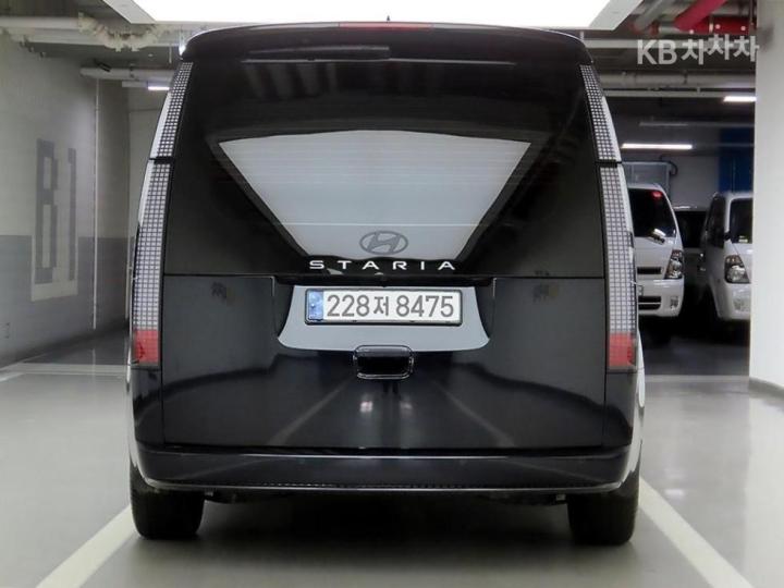 Hyundai Staria — miniaturë 3