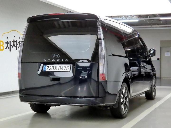 Hyundai Staria — miniaturë 4