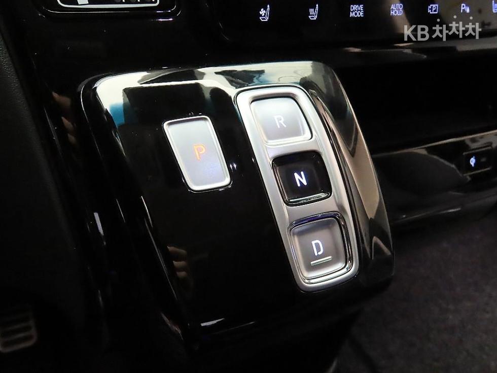 Hyundai Staria — miniaturë 10