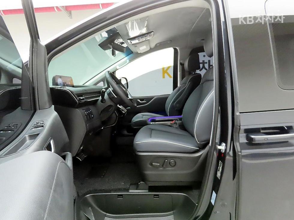 Hyundai Staria — miniaturë 12