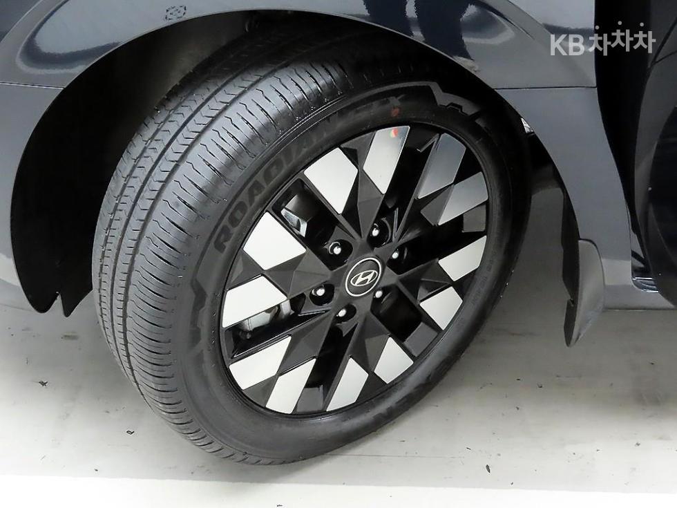 Hyundai Staria — miniaturë 19
