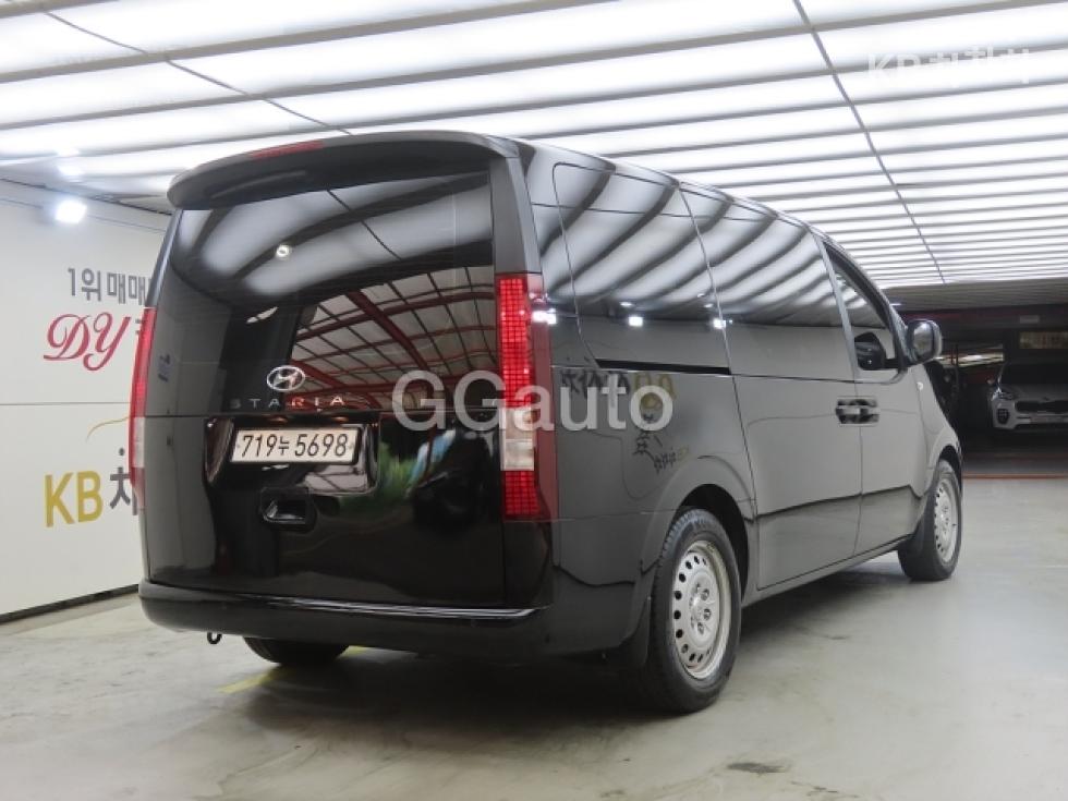 Hyundai Staria — miniaturë 4