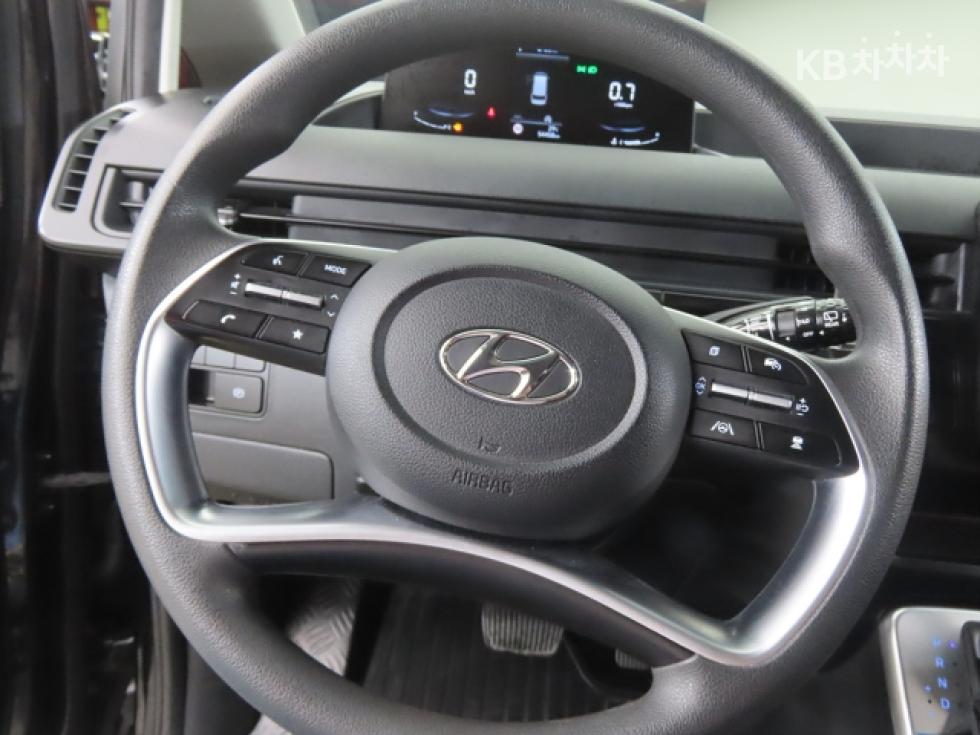Hyundai Staria — miniaturë 9