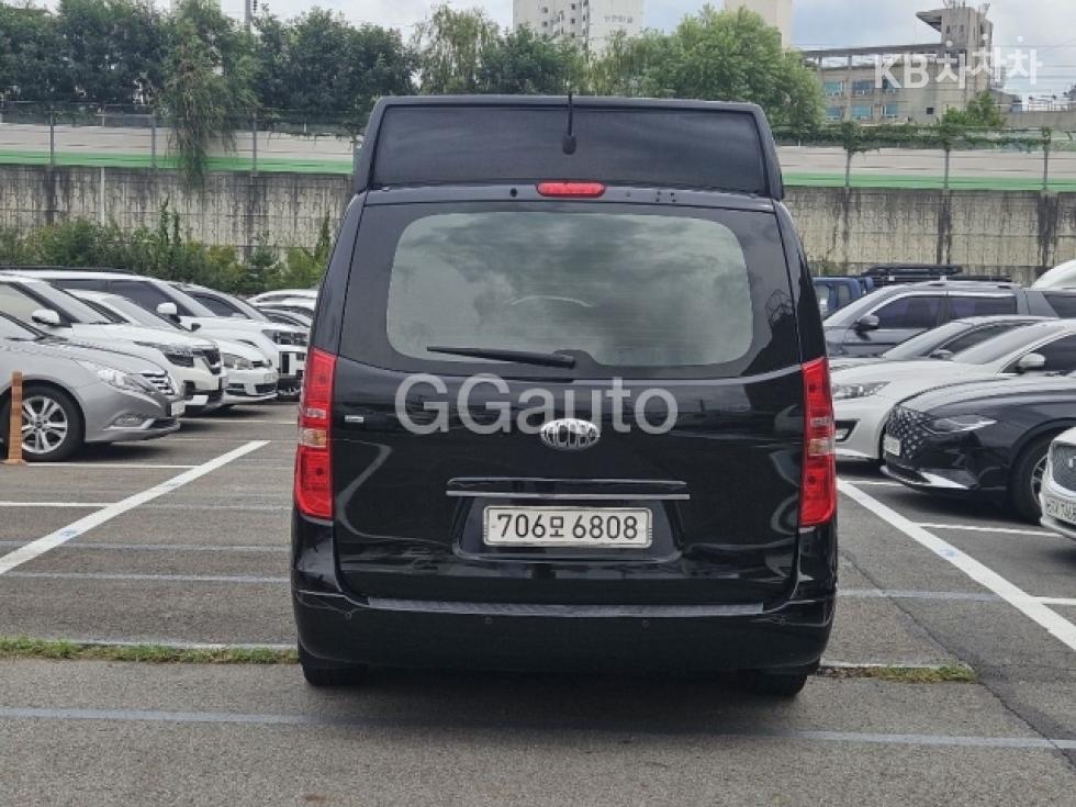 Hyundai Starex — miniaturë 3