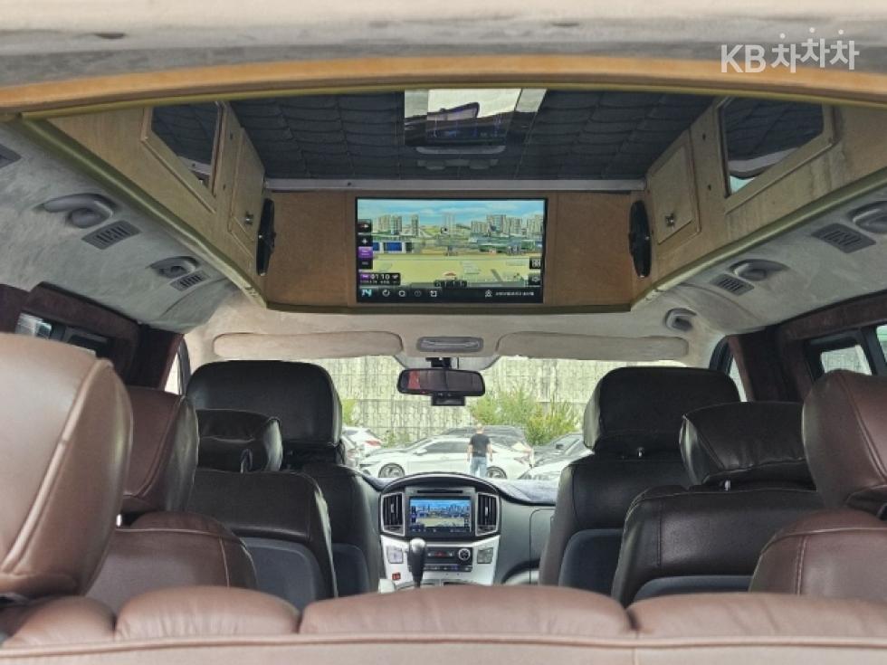 Hyundai Starex — miniaturë 10