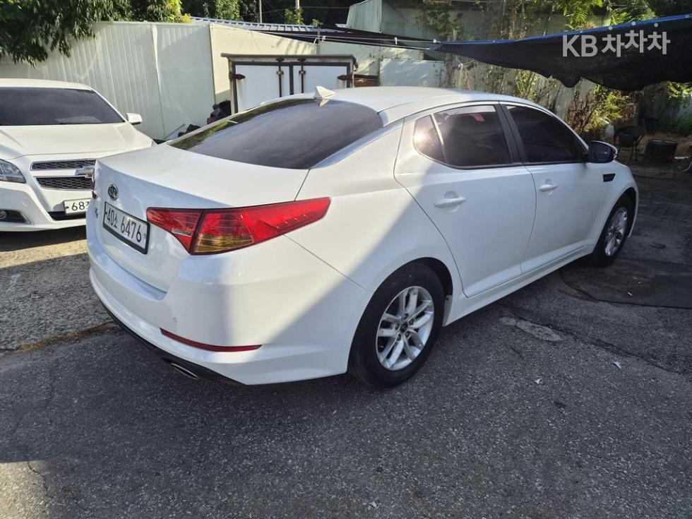 Kia K5 — miniaturë 4