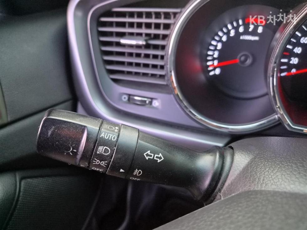 Kia K5 — miniaturë 15