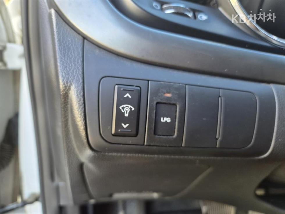 Kia K5 — miniaturë 16