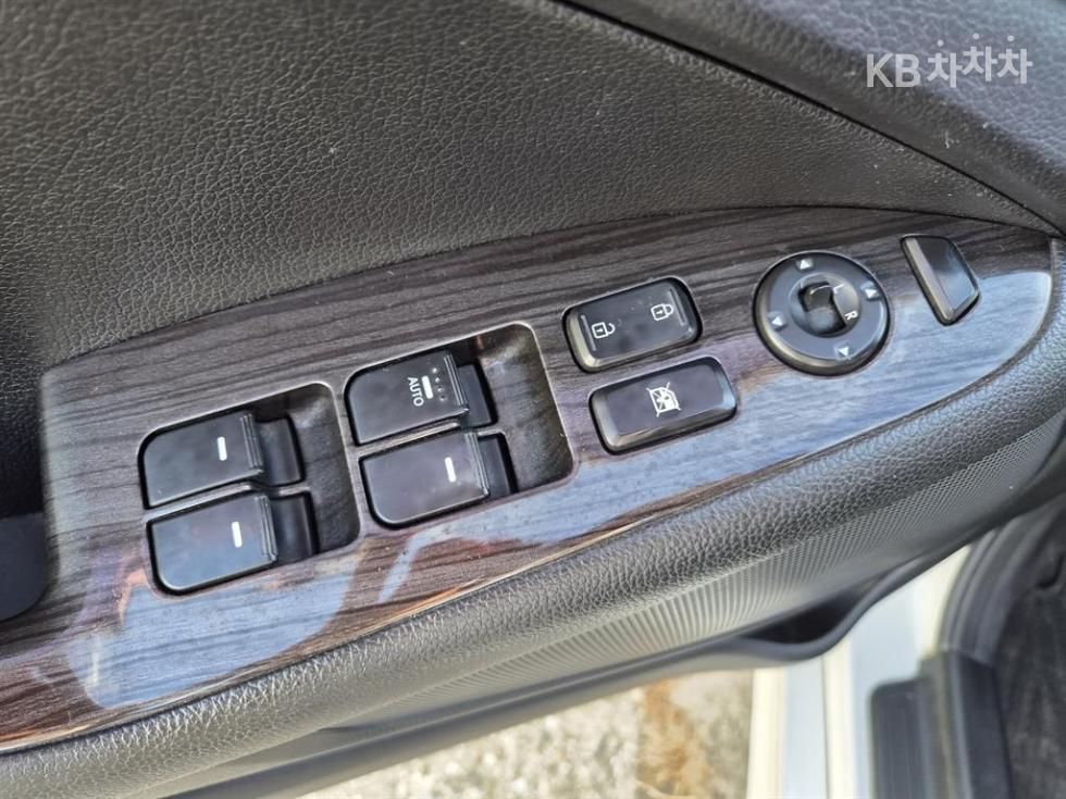 Kia K5 — miniaturë 17