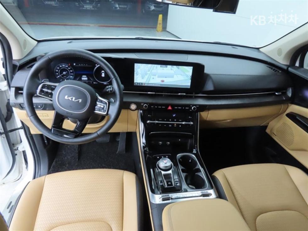 Kia Carnival — miniaturë 7