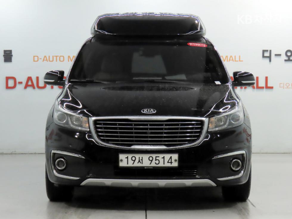 Kia Carnival — miniaturë 2