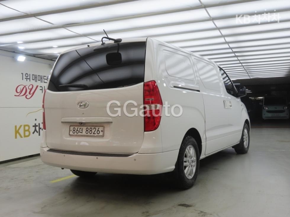 Hyundai Starex — miniaturë 4