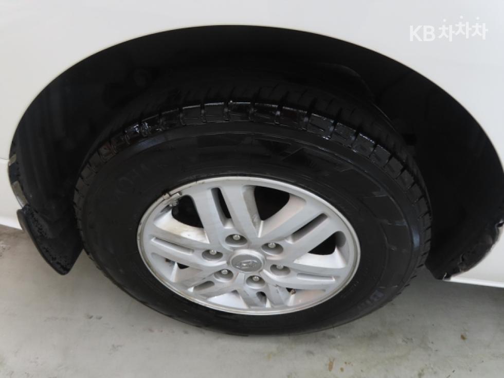 Hyundai Starex — miniaturë 18