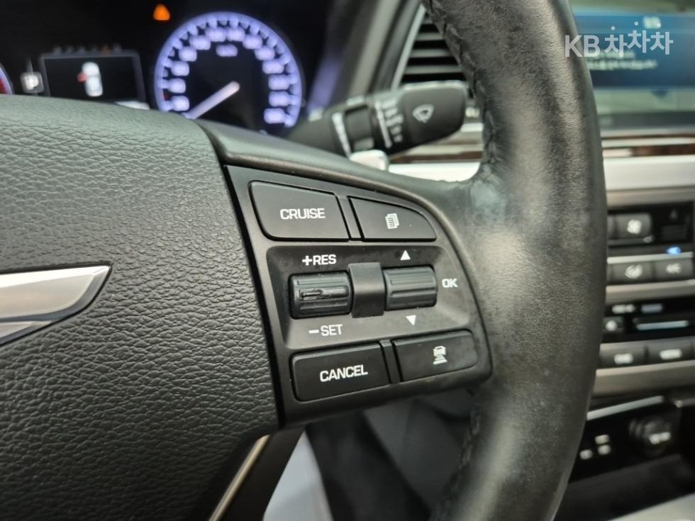 Hyundai Genesis — miniaturë 16