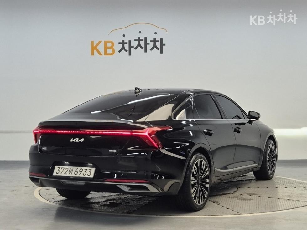 Kia K8 — miniaturë 3