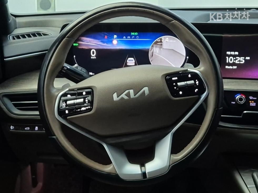 Kia K8 — miniaturë 9