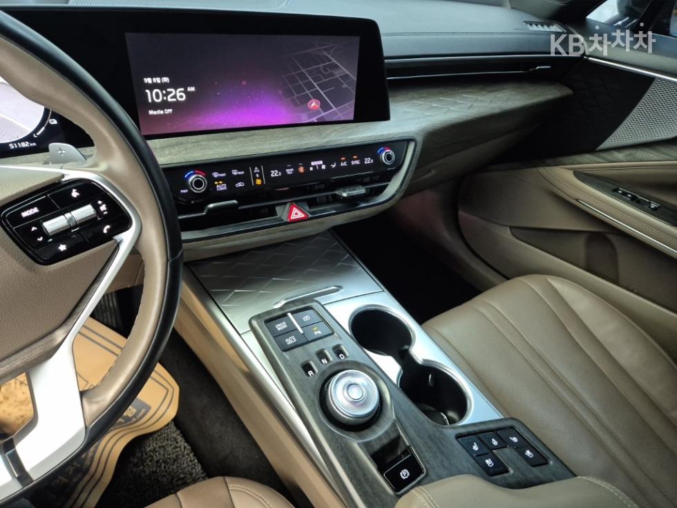 Kia K8 — miniaturë 10