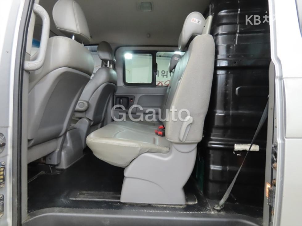 Hyundai Starex — miniaturë 4