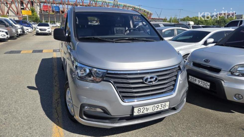 Hyundai Starex — miniaturë 2