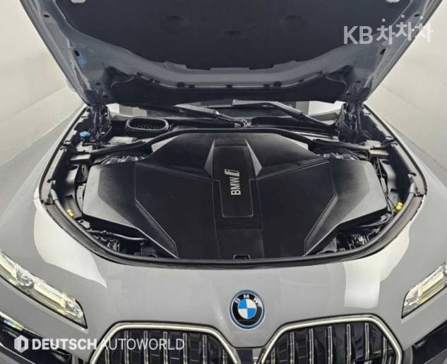 BMW i7 — miniaturë 20