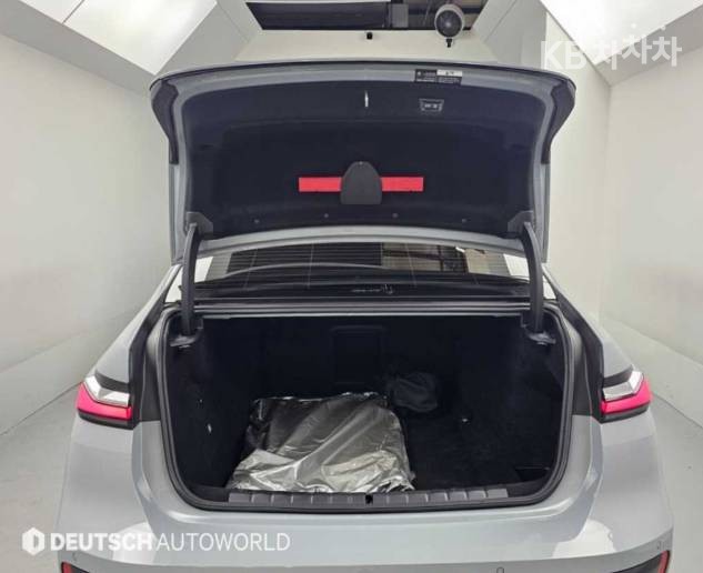 BMW i7 — miniaturë 17