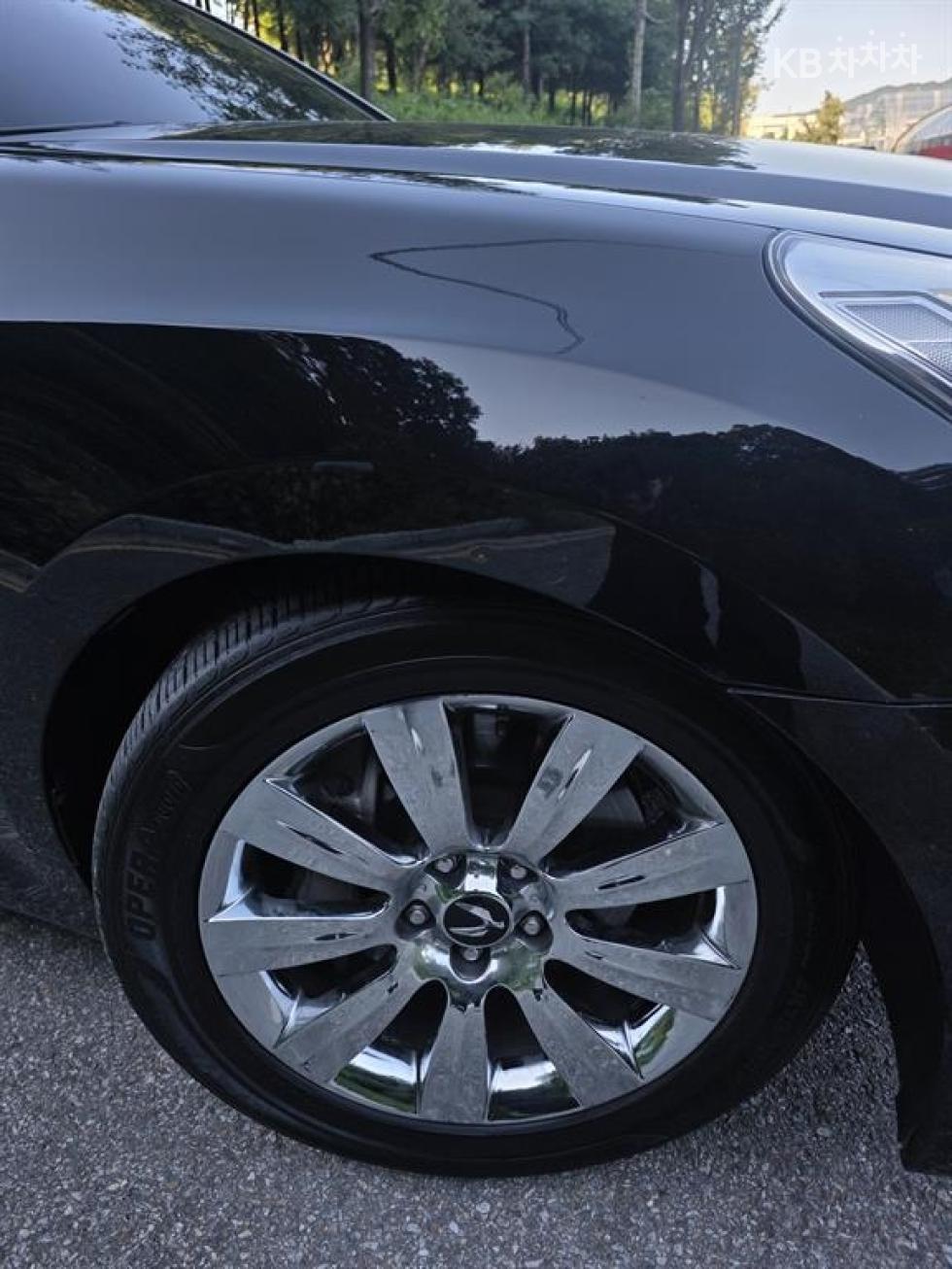 Hyundai Equus — miniaturë 7
