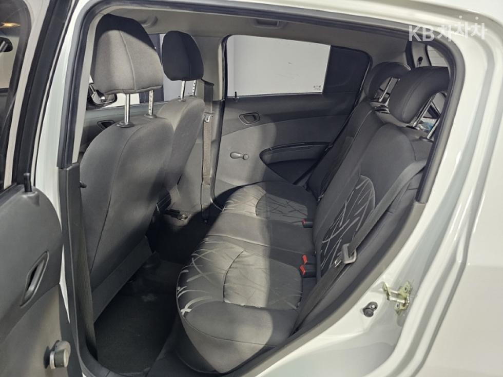 Chevrolet Spark — miniaturë 9
