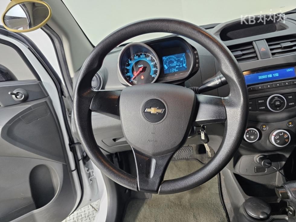 Chevrolet Spark — miniaturë 12