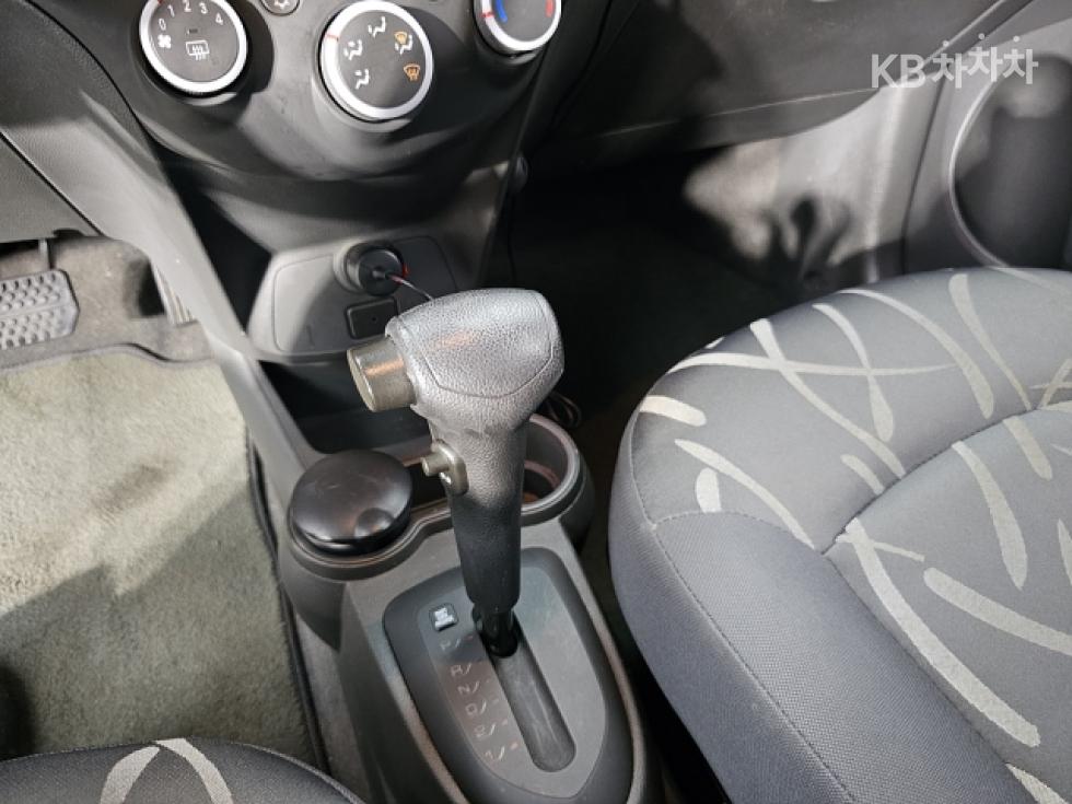 Chevrolet Spark — miniaturë 15