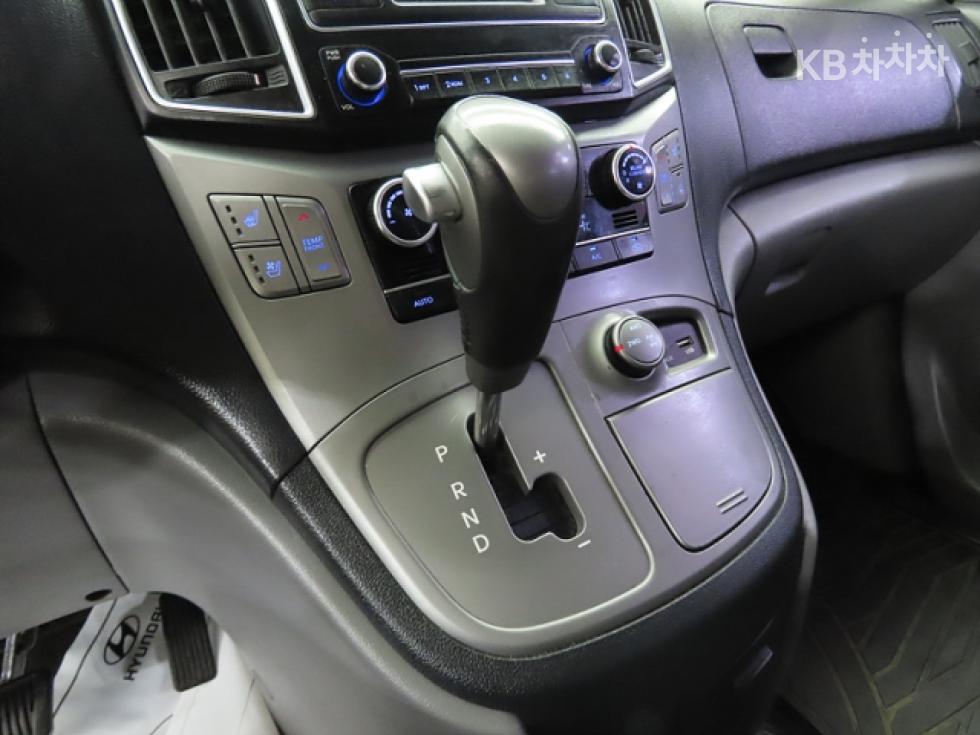 Hyundai Starex — miniaturë 11