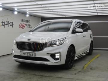 Kia Carnival 9인승 2.2 디젤 프레스티지 — foto 1