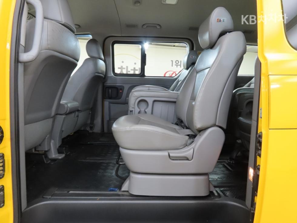 Hyundai Starex — miniaturë 6