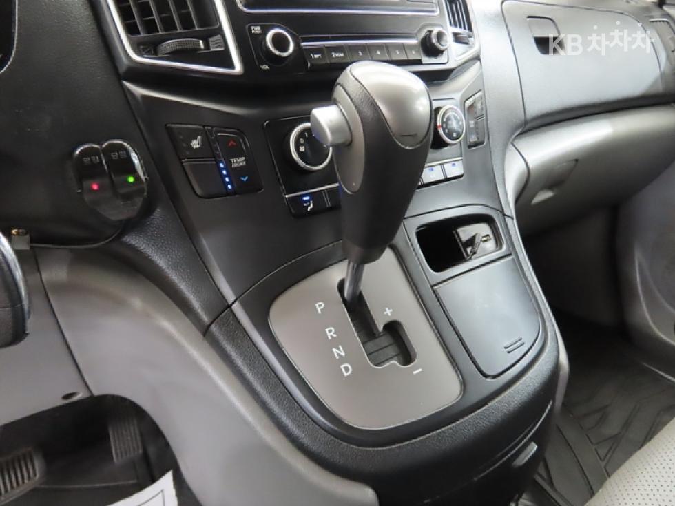 Hyundai Starex — miniaturë 11