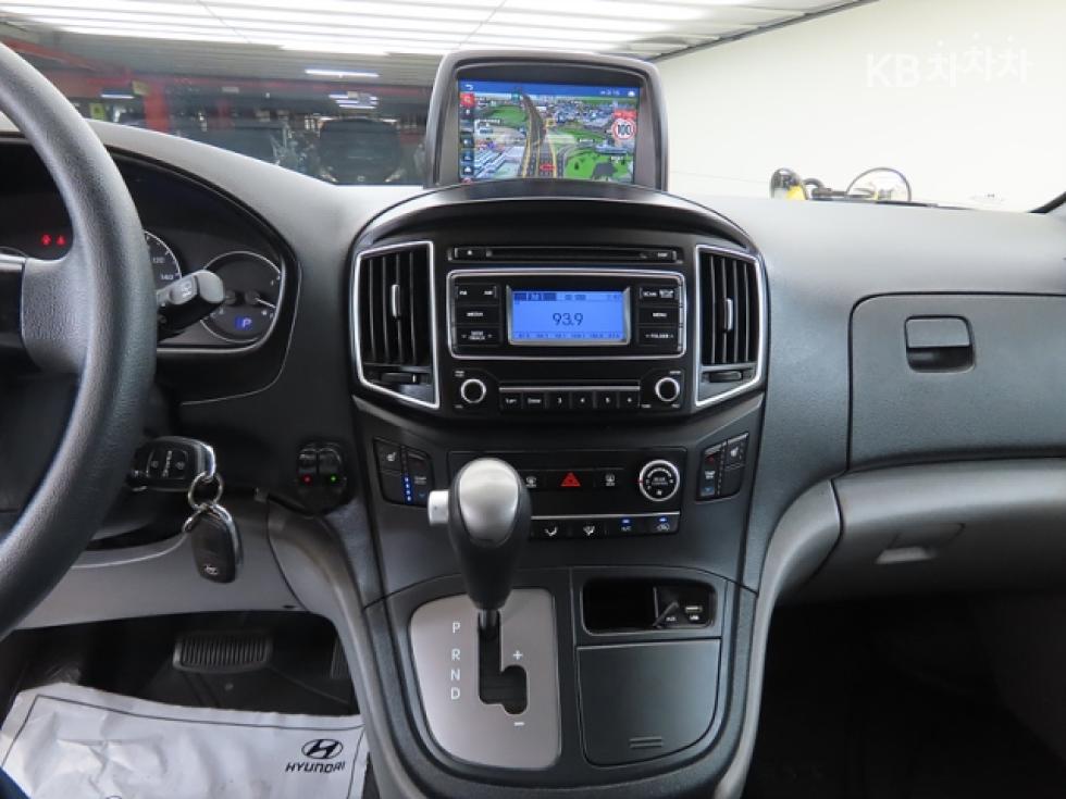 Hyundai Starex — miniaturë 12