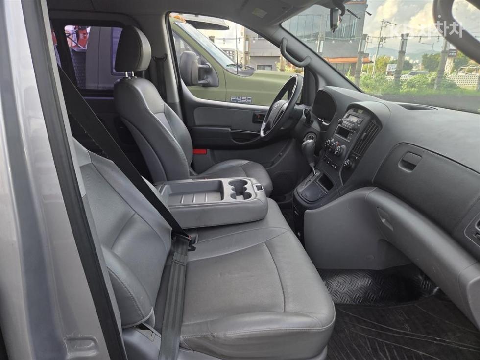 Hyundai Starex — miniaturë 8