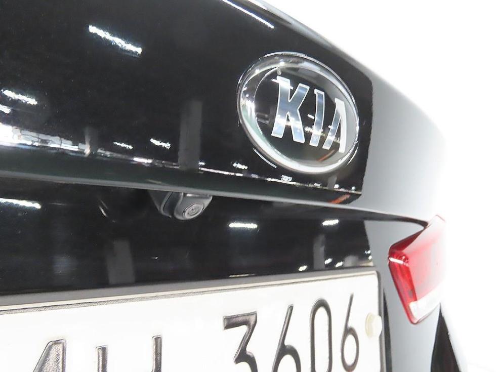 Kia K5 — miniaturë 9
