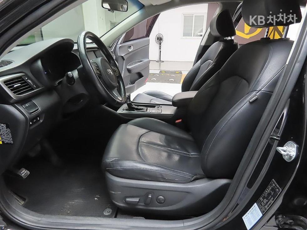 Kia K5 — miniaturë 14