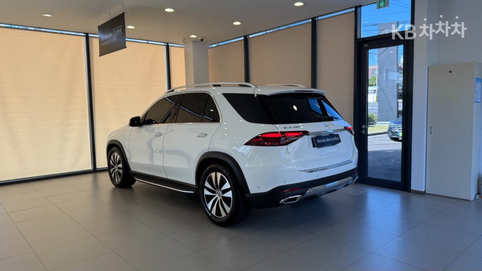 Mercedes-Benz GLE — miniaturë 4