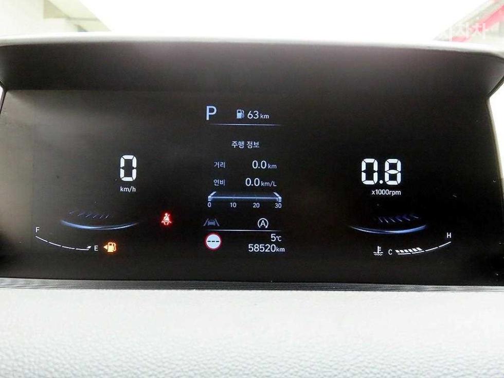 Hyundai Staria — miniaturë 5