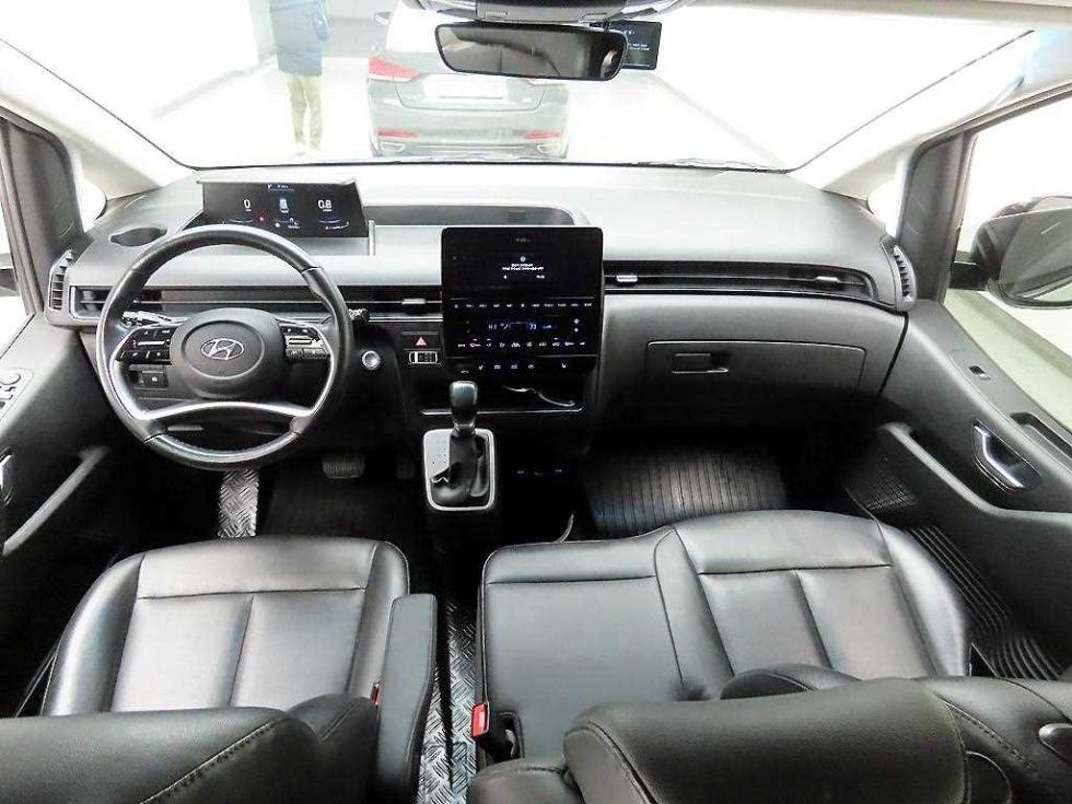 Hyundai Staria — miniaturë 7