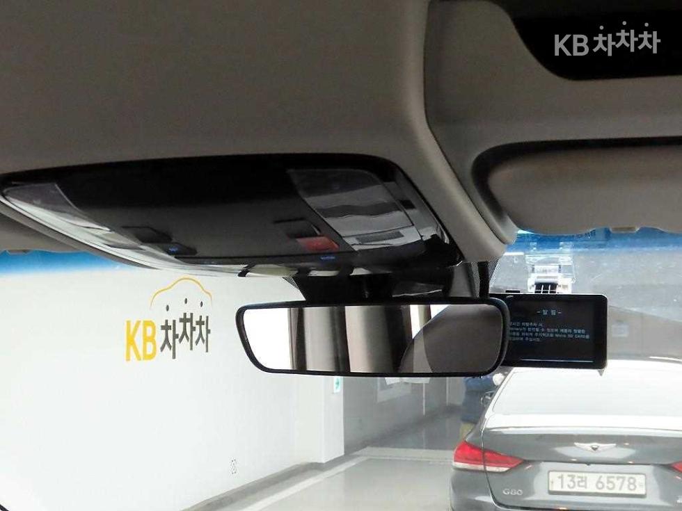 Hyundai Staria — miniaturë 18